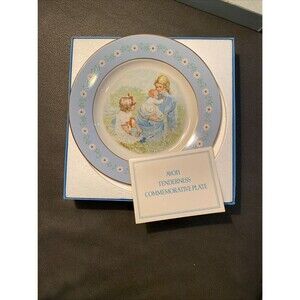 Vintage 1974 Avon Tenderness Award Plate Special Collector’s Edition